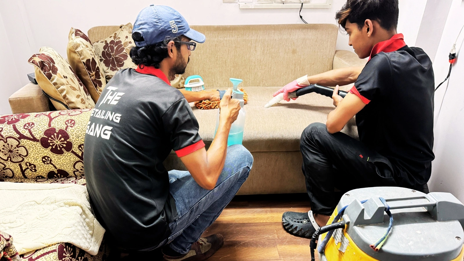 sofa dry cleaning service at doorstep