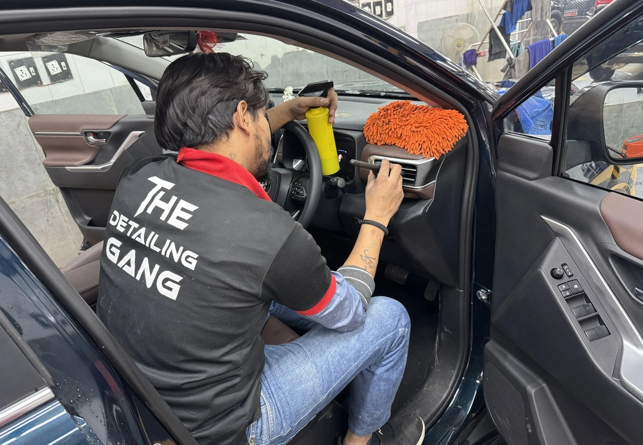 car dry cleaning near Delhi NCR